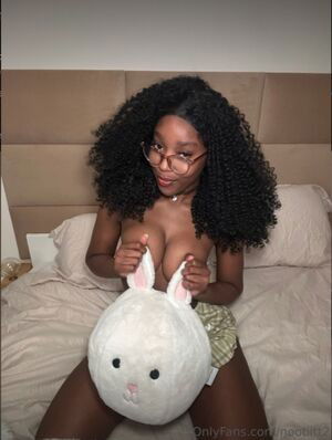 nicolenoobitt / nicolesmittyy / noobitt2 / sweetysmitty / sweetysmittyy