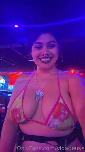 vidageuse / vira.memes