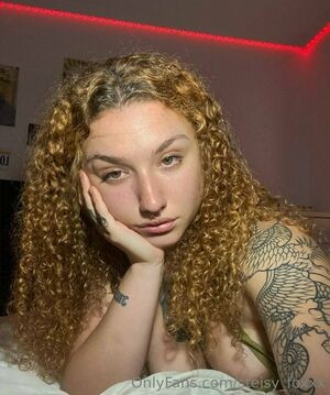 mstrssfox / steisy_foxxx