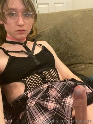 Lana Sharp / lanasharp