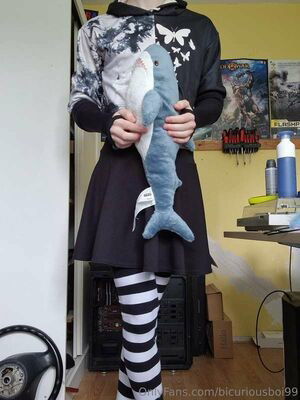 BiCuriousBoi99 / bicuriousbandofficial