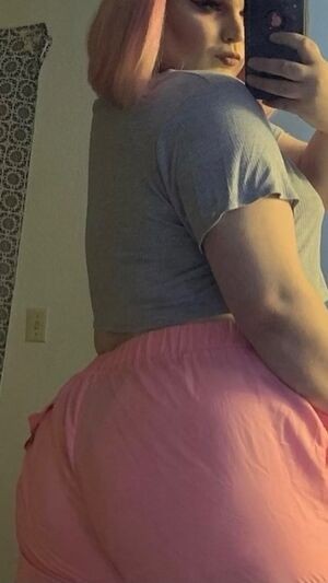 Mercicoxx Matilyn Matilyn.xo / matilynxo / u12491840 / u12491840...