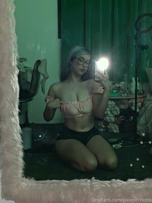 Lil Miss Thing / kukiw0rld