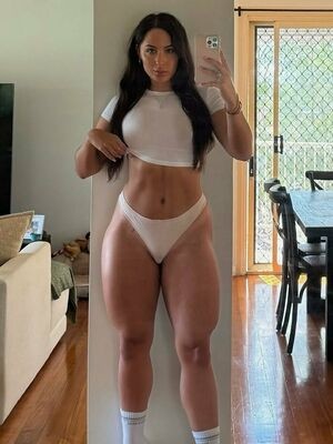 Maddy Ross / mads.fit_ness / rossilino