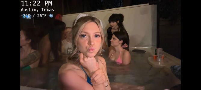 Kimcella / Kimmee / kimmee.tv / kimmeetv / kimmeex