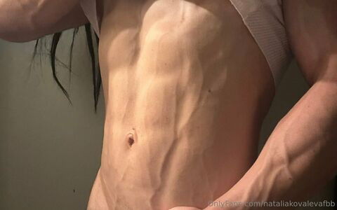 natalia.kovaleva.ifbbpro / nataliakovalevafbb