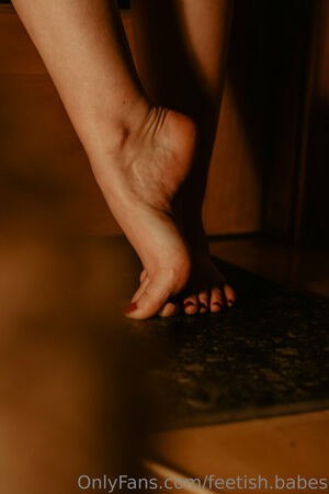 feetish.babes / girlsfootfetish