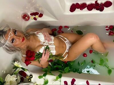 blazedblonde999 / blzdblondie777