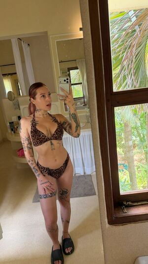 Young Leosia / youngleosia