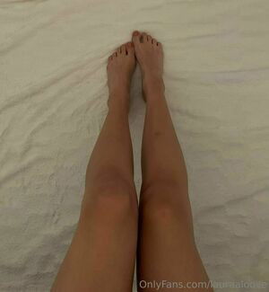 lauraaloove / lauralovemusicyall