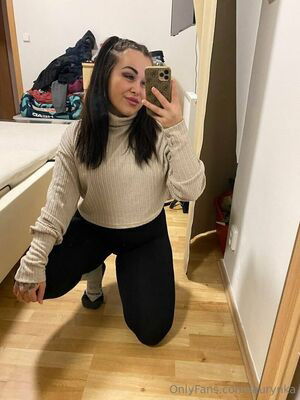 laurynka / laurynkaaa