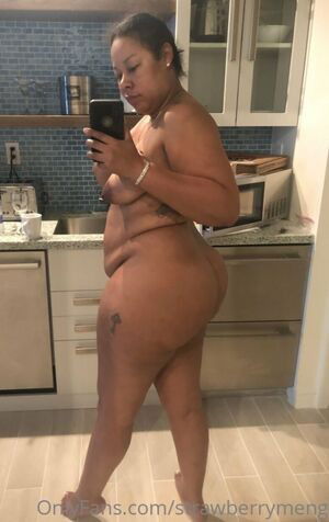 Strawberry Meng / strawberrymeng / xo.strawberrymeng.xo