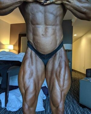 Angela Yeo / ifbb_pro_yeo