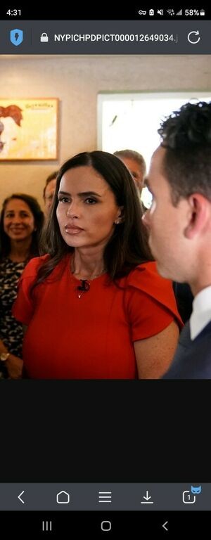 Trump lady in red / ladyinred21