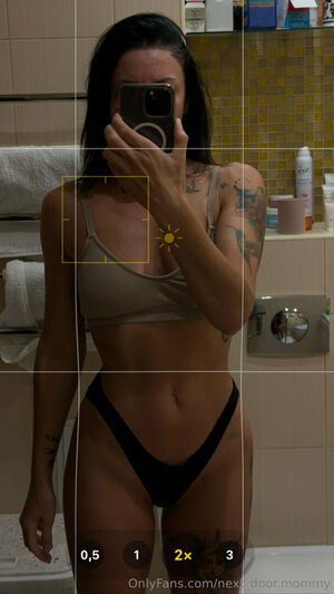 _mom_next_door / next_door.mommy