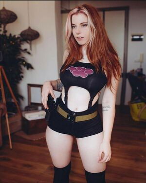 Lucilla Jiggly / lucilla.jiggly