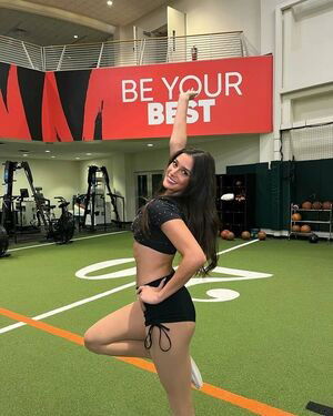 College / NBA / NFL / Sexy Cheerleaders / dporazinski / others