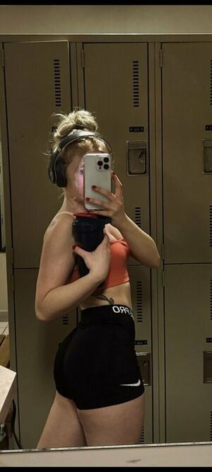 Background-Joke6526 / Katherine Jean / _katherinejb_ / jennayrandall / jennjean / katherinejeanofficial