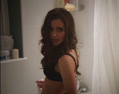 Holly Earl / earlisthename / hollyearl__