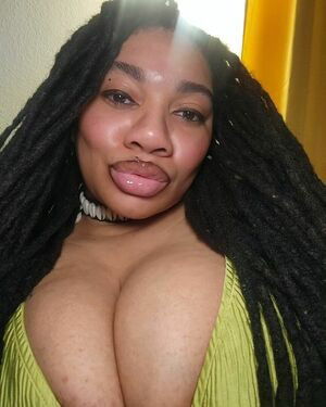 LockedHoneyPrincess / u129269199