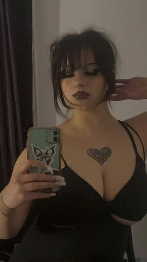 bl00dyh4nd / bloodyhand / emma