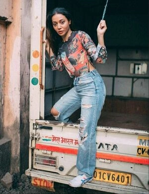 Aahana Kumra