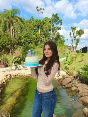 Luara Fonseca / luara