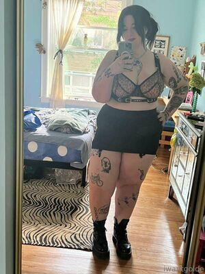 Lilith Golde / iwantgolde