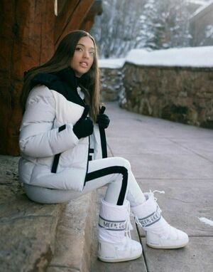 Victoria Waldrip / imwoahvicky / woah__vicky / woahhvicky