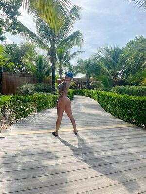 Nicole Procyk / frankiemax / nicoleprocyk