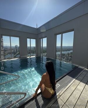 Heni Bauer / heni_bauer1 / henny_bauer_ / henny_only