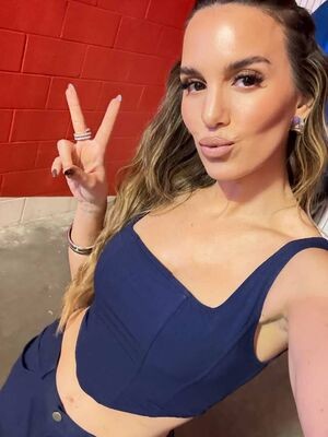 Christy Carlson Romano / thechristycarlsonromano