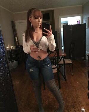 Mar Nicole