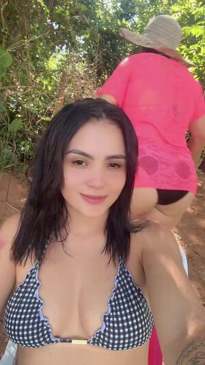 Larissa Marques
