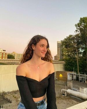 Laura Fischer
