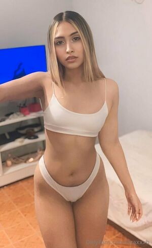 laraxxxb