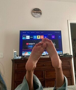 tiktoktoes