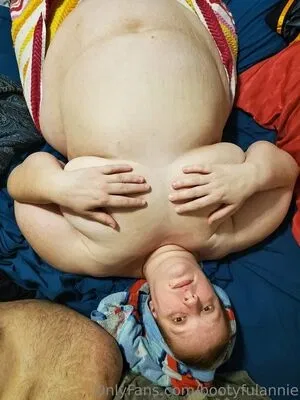 bootyfulannie