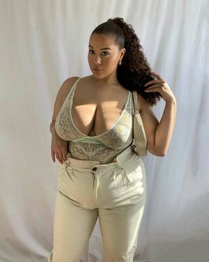 Khloe Katera