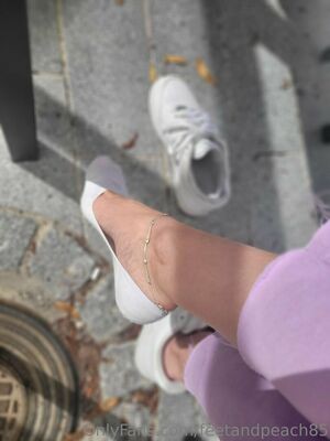 feetandpeach85