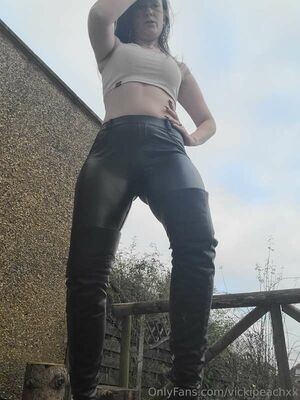 Vicki Peach