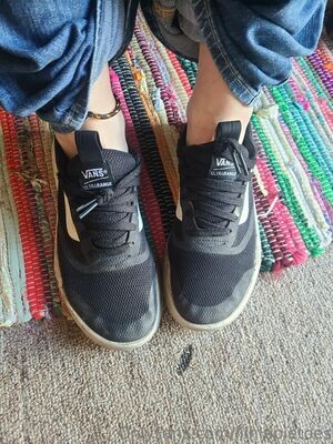 lilhippietoes
