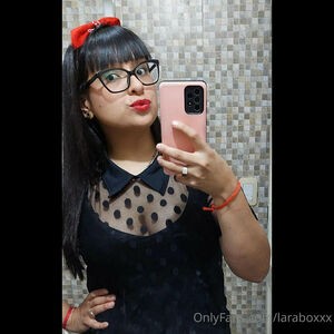 laraboxxx