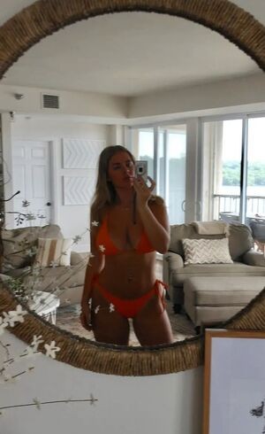 Samantha V