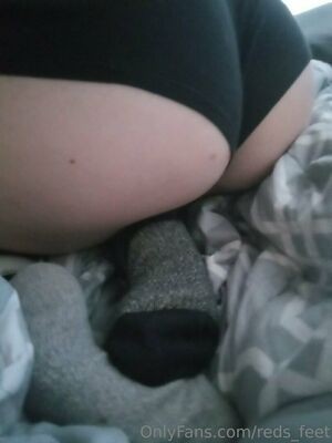 reds_feet