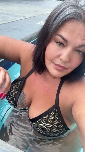 thickchickmilffree