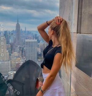 lauragetshigh