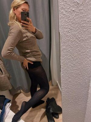 LeggyMella