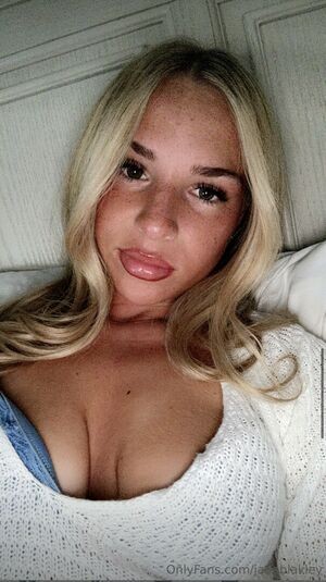 avelynraee
