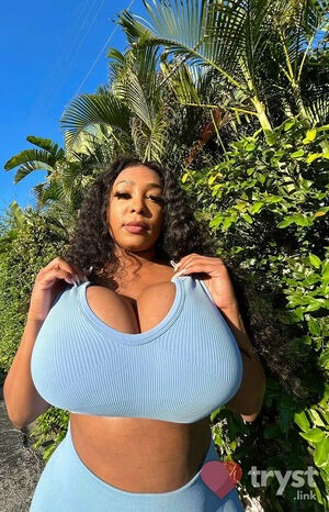 Rachel Raxxx